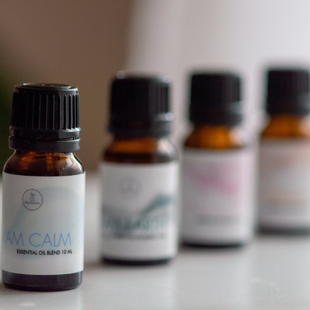 essential oil blends in a row